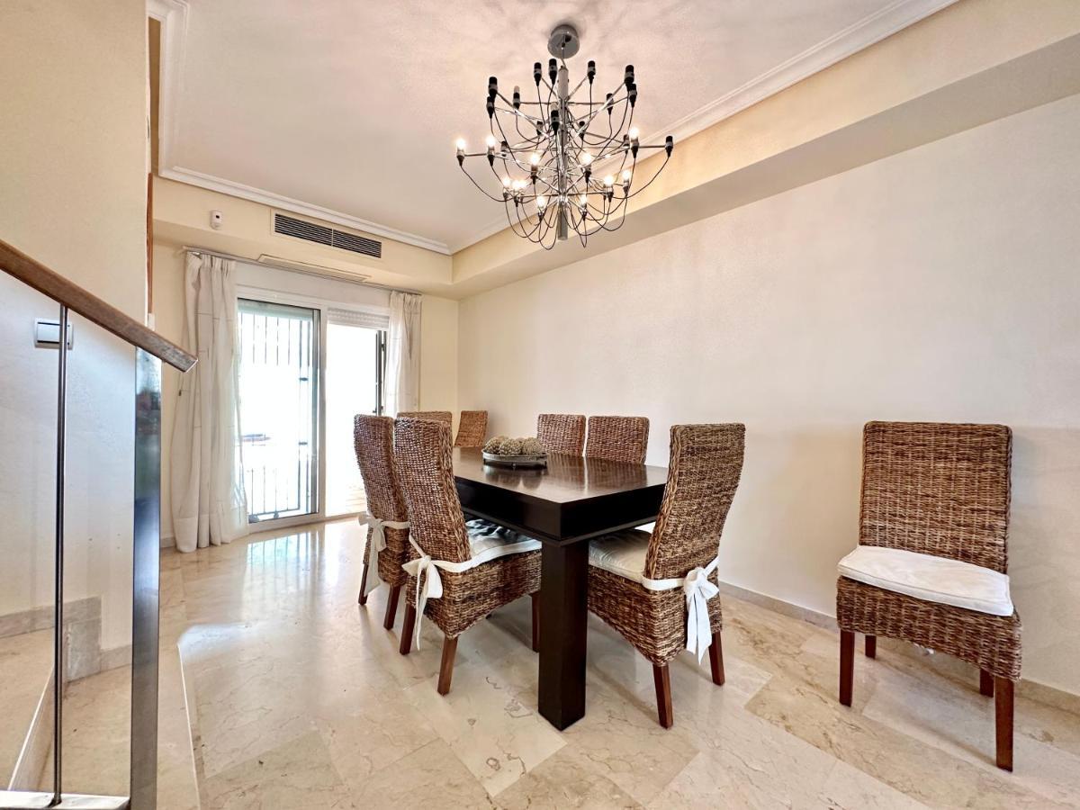 El Arenal Townhouse By The Beach With Swimming Pool - Eaw Homes Μαρμπέλλα Εξωτερικό φωτογραφία
