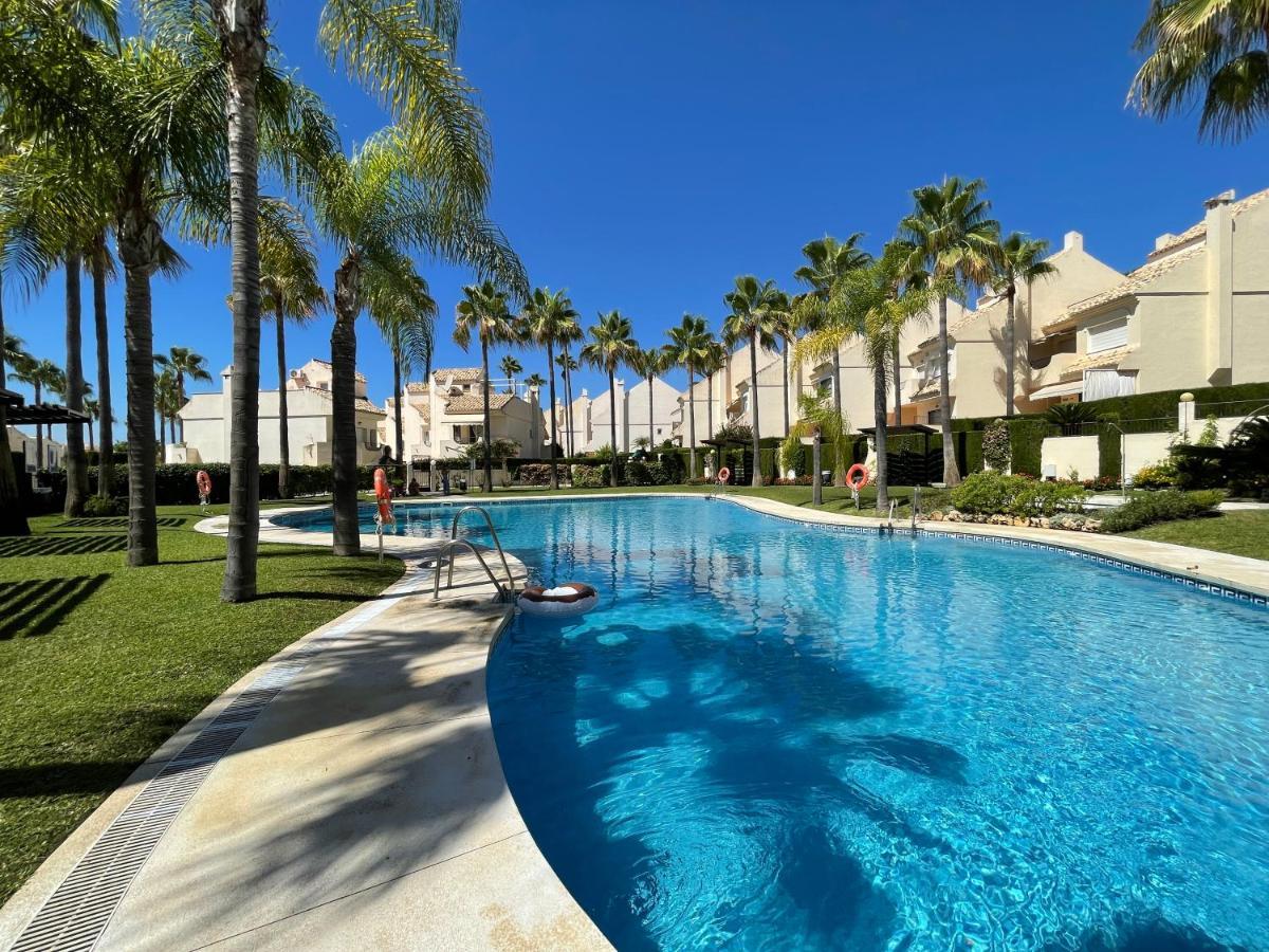 El Arenal Townhouse By The Beach With Swimming Pool - Eaw Homes Μαρμπέλλα Εξωτερικό φωτογραφία