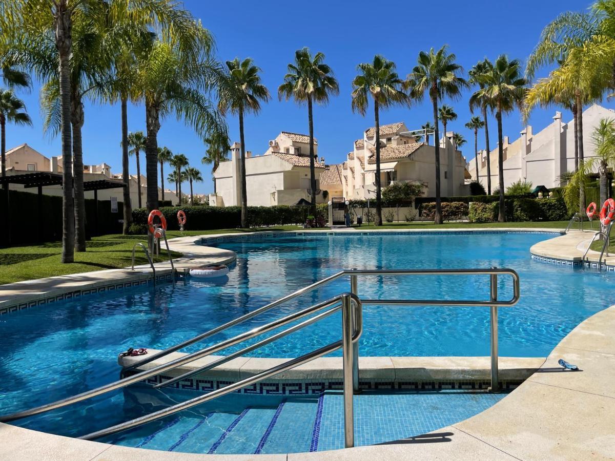 El Arenal Townhouse By The Beach With Swimming Pool - Eaw Homes Μαρμπέλλα Εξωτερικό φωτογραφία